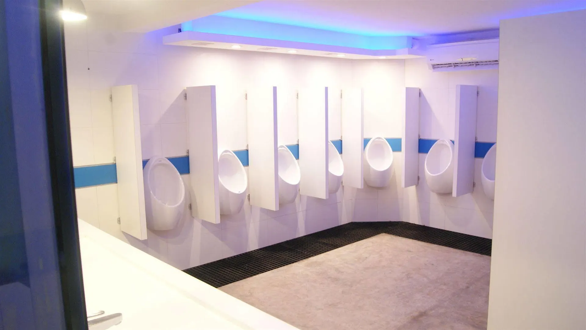 3Beca Hotel أكومال