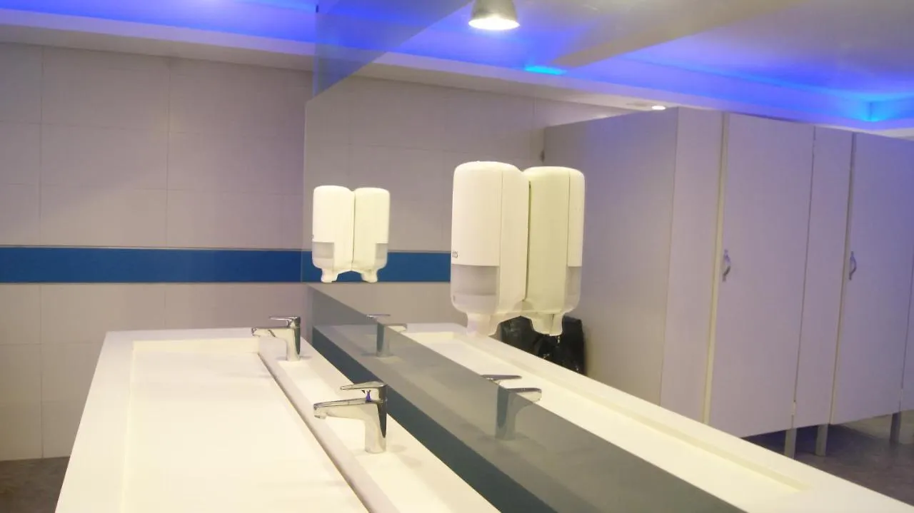 3Beca Hotel أكومال