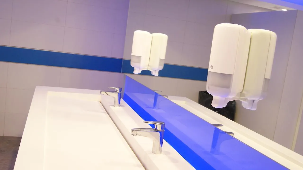 3Beca Hotel أكومال